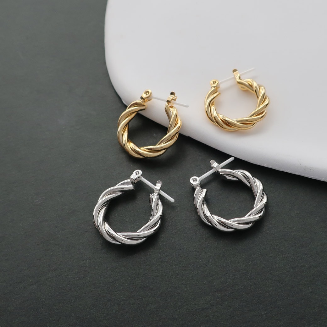 日本製 セラミック ピアス 金属アレルギー対応ピアス ツイスト フープ