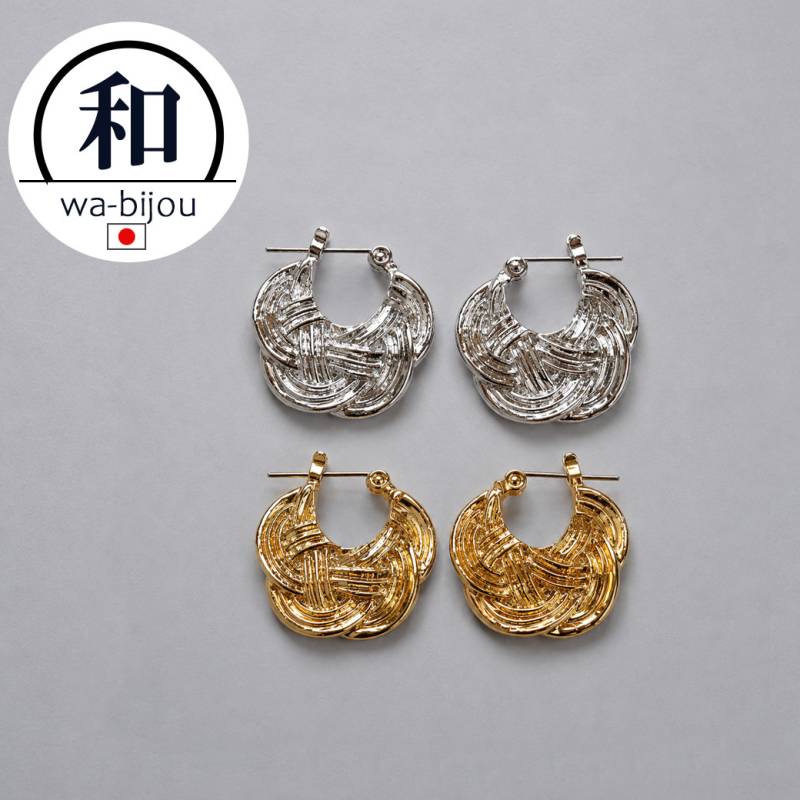 日本製レディースアクセサリー 上品で華奢なネックレス・ピアス