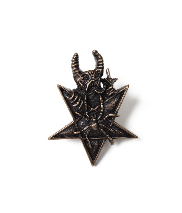 NECK FACE × WACKO MARIA METAL BADGE