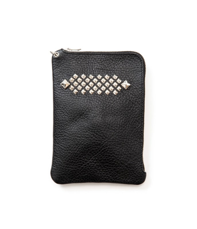 STUDS LEATHER FLAT TYPE MULTI POUCH【BLACK】