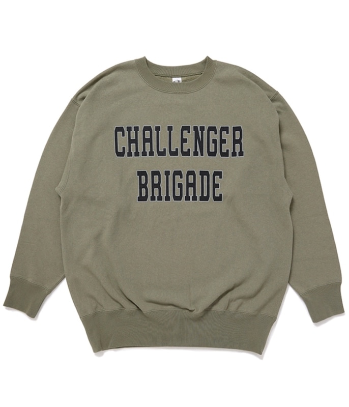 COLLEGE LOGO C/N SWEAT【KHAKI】