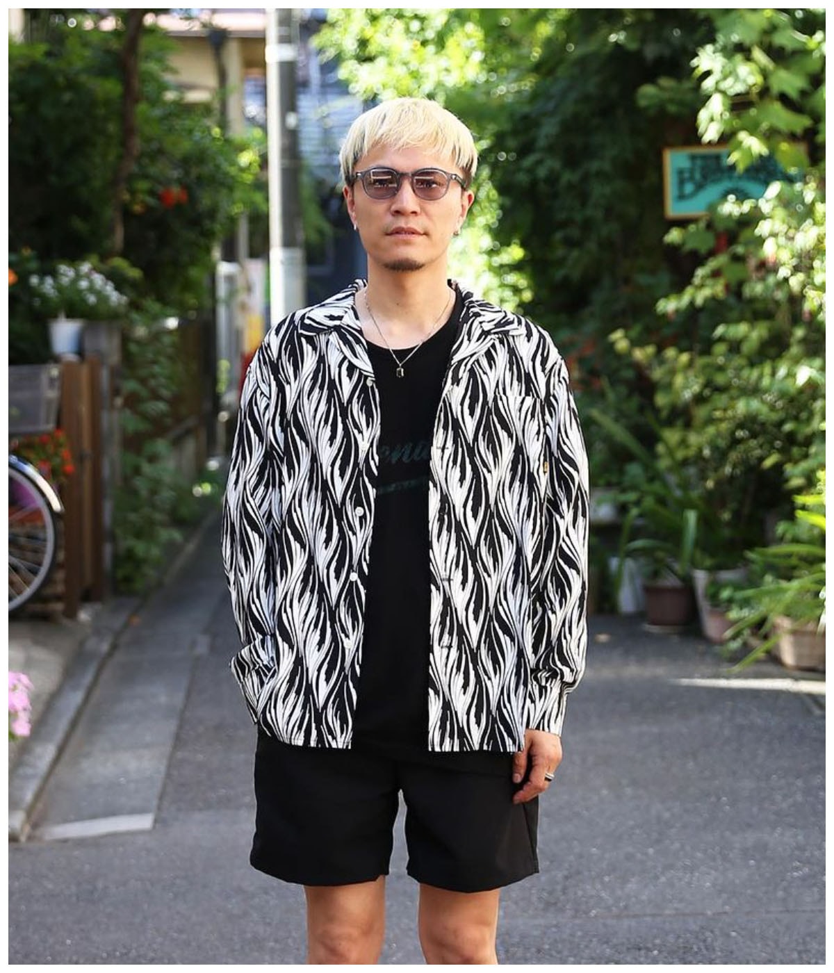 FEATHER PATTERN L/S SH【2 Colors Available】