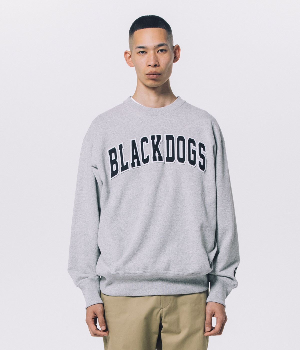 PATCH B.D SWEATER【GRAY】