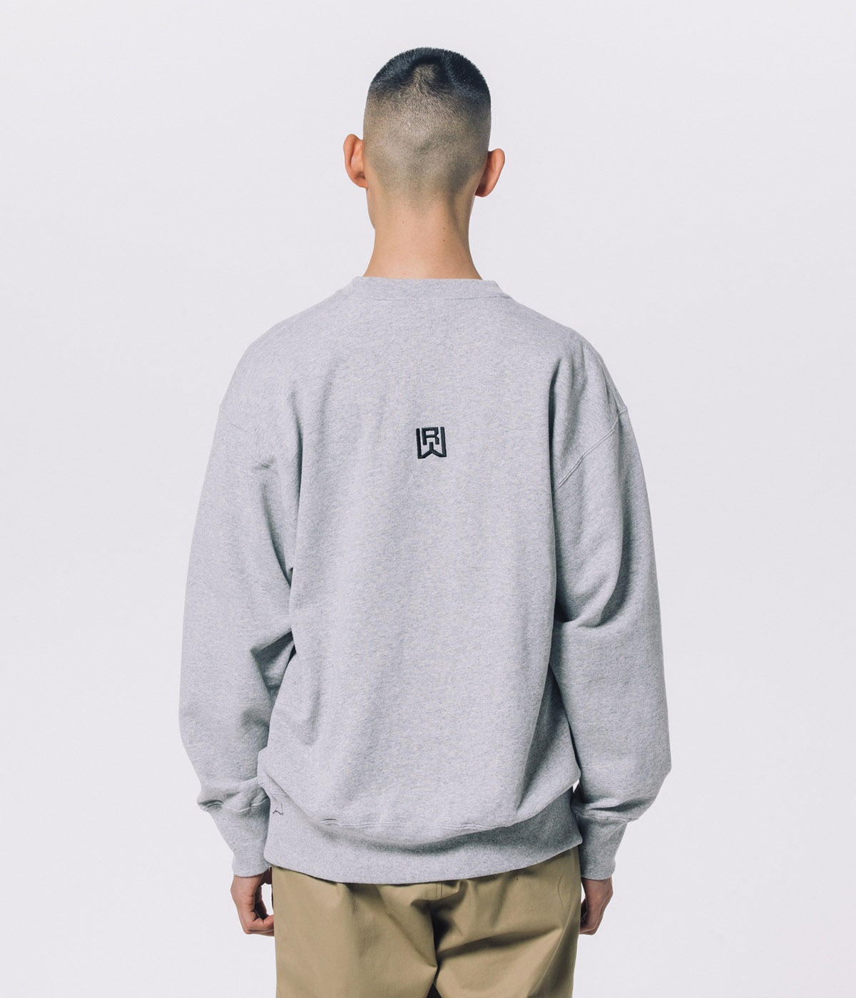 PATCH B.D SWEATER【GRAY】