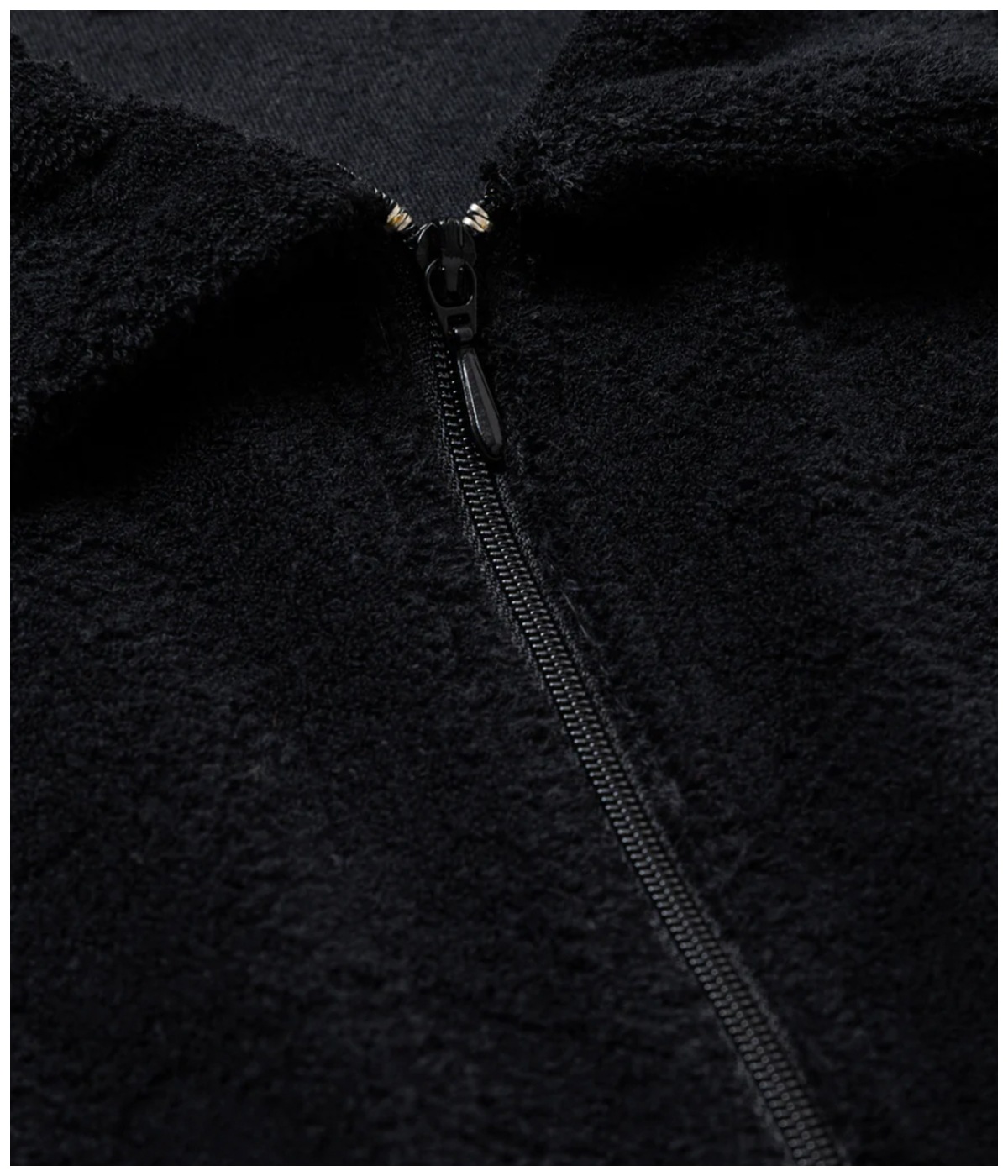 SNAKE PATTERN JACQUARD PILE POLO【BLACK】