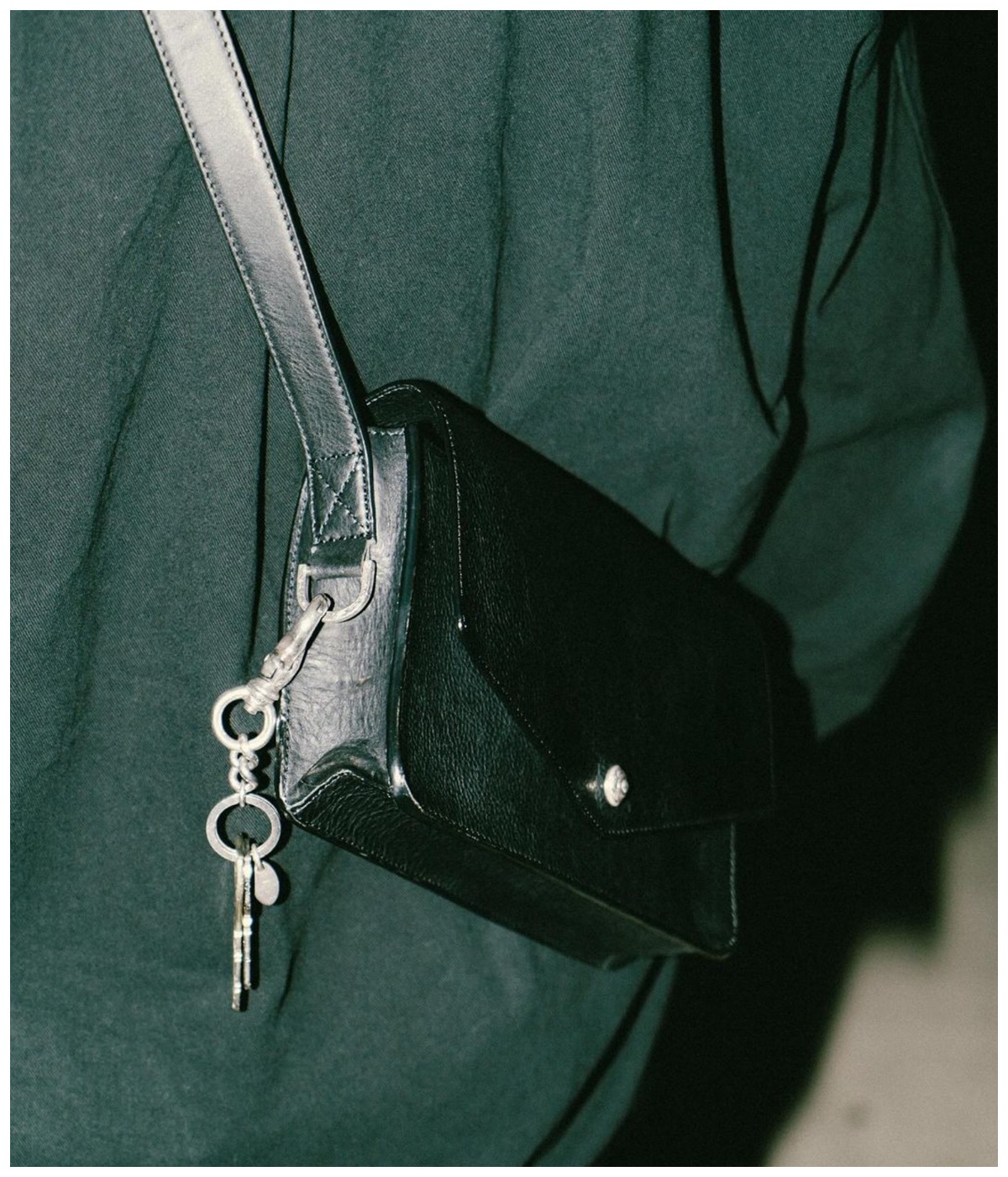 Leather Wearable Bag【BLACK】