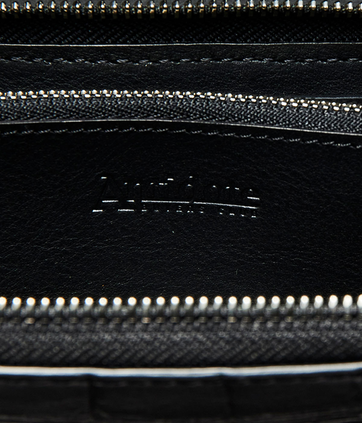 Round Zip Long Wallet (Crocodile)【BLACK】