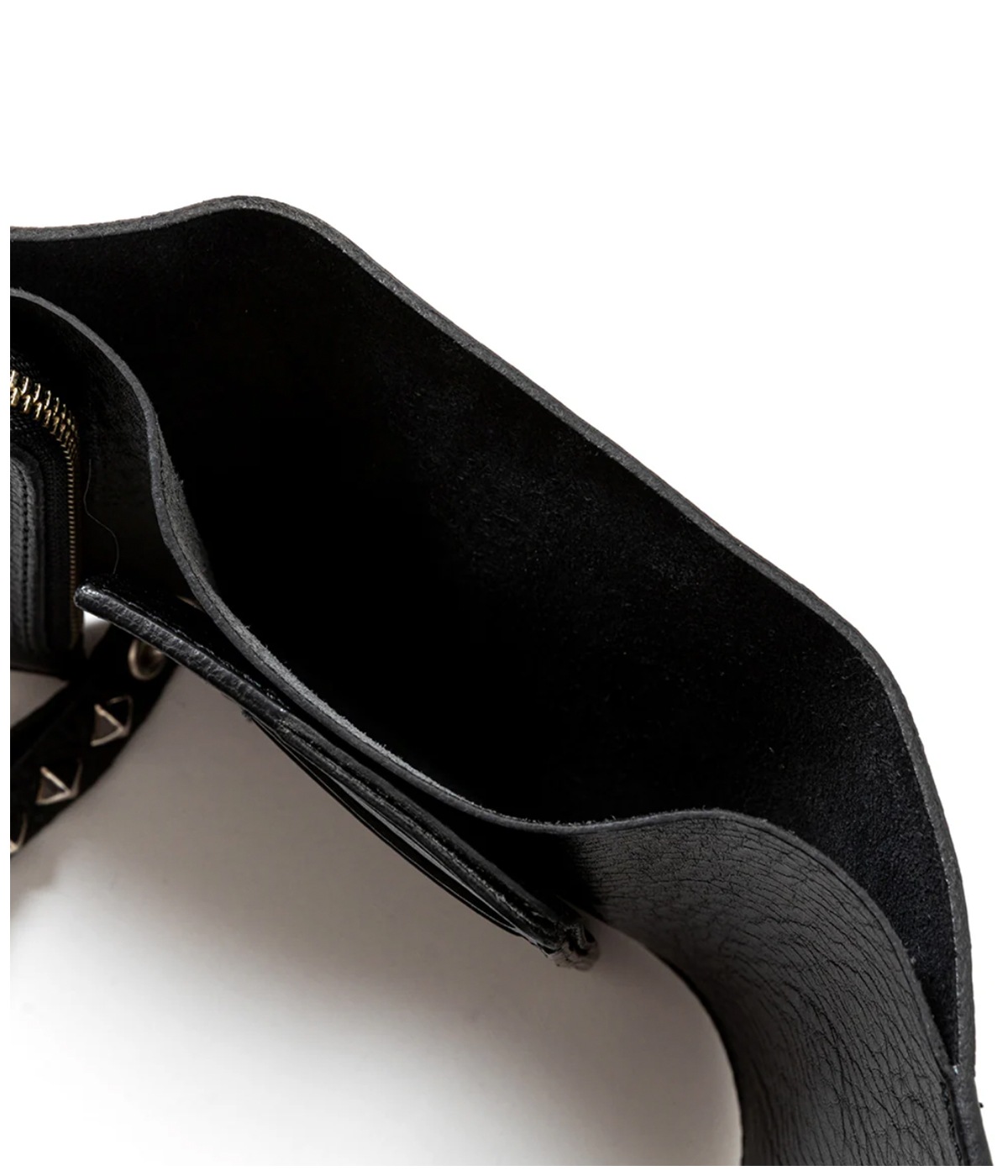 PLANE LEATHER FLAP HALF WALLET -STUDS CHARM-【BLACK】｜CALEE