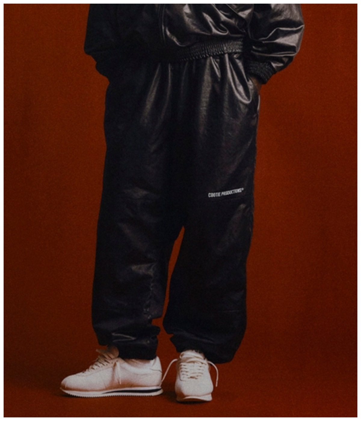 パンツ cootie DampCoated Satin Wide Track Pants Damp Coated Satin Wide Track Pants【BLACK】｜COOTIE