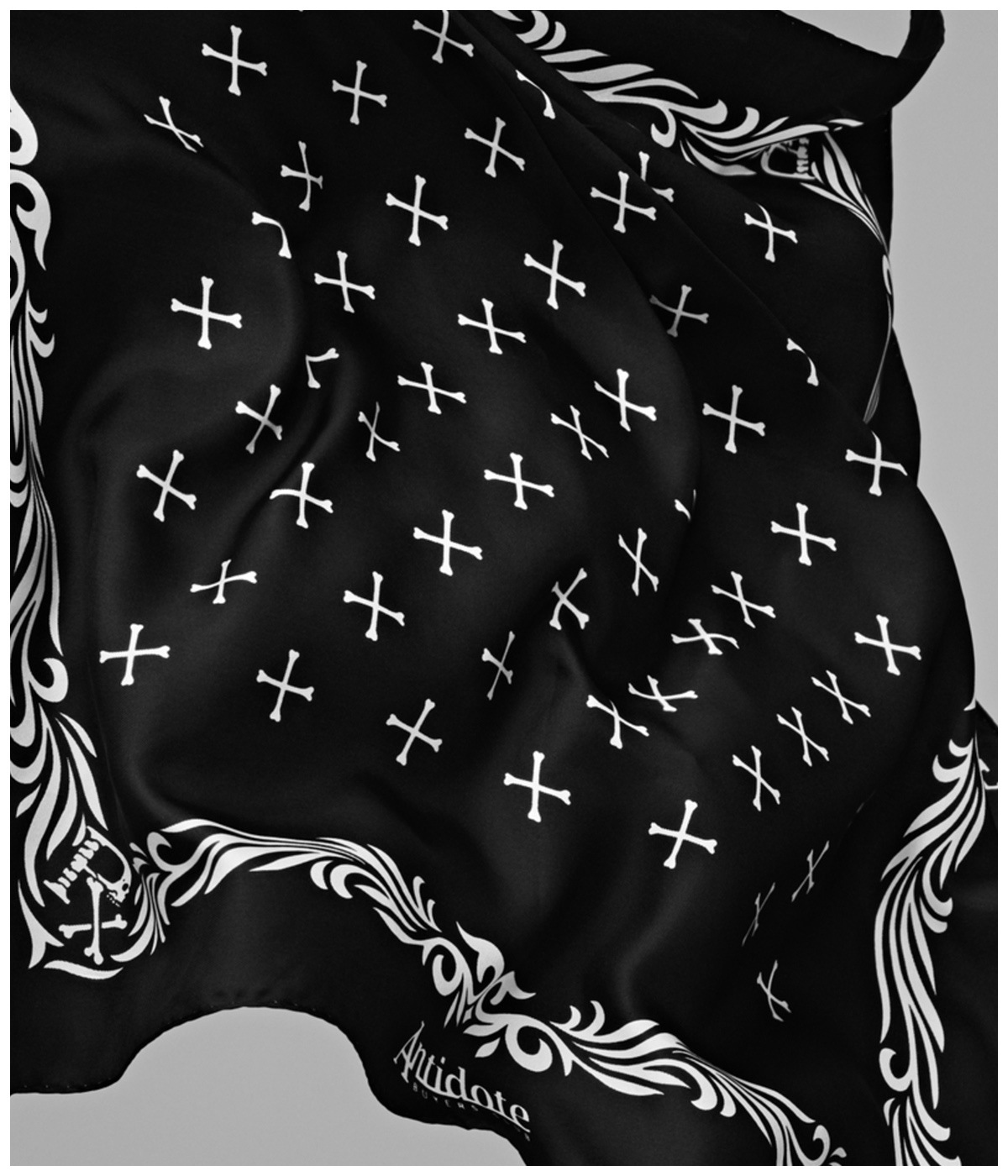 Silk Bandana【BLACK】