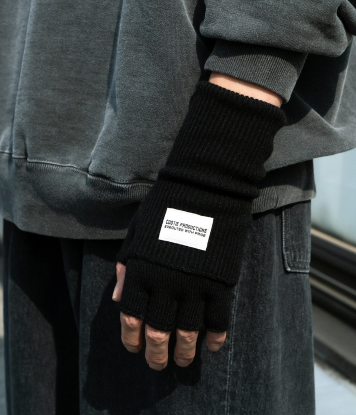 Fingerless Cuffed Knit Glove【2 Colors Available】｜COOTIE