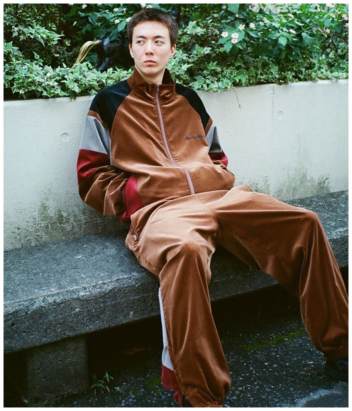 VELVETEEN TRACK PANTS【BROWN】