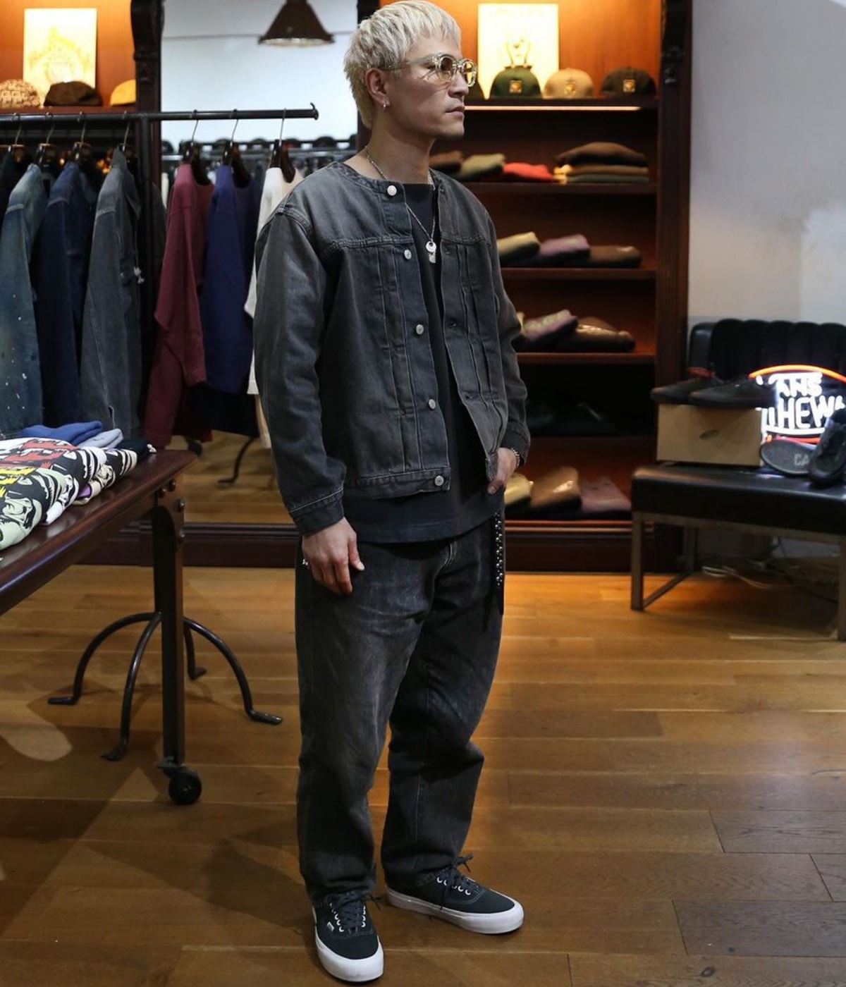 VINTAGE REPRODUCT WIDE SILHOUETTE DENIM PANTS 【USED BLACK