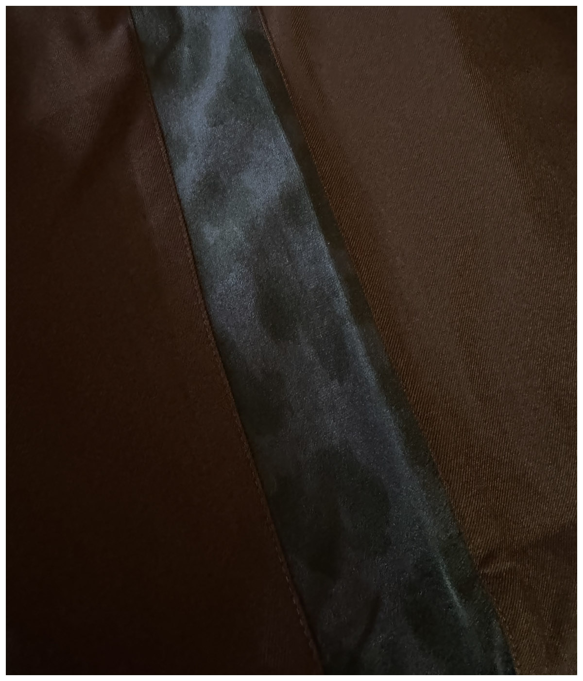 SIDE LINE TUCK SLACKS【BORDEAUX】