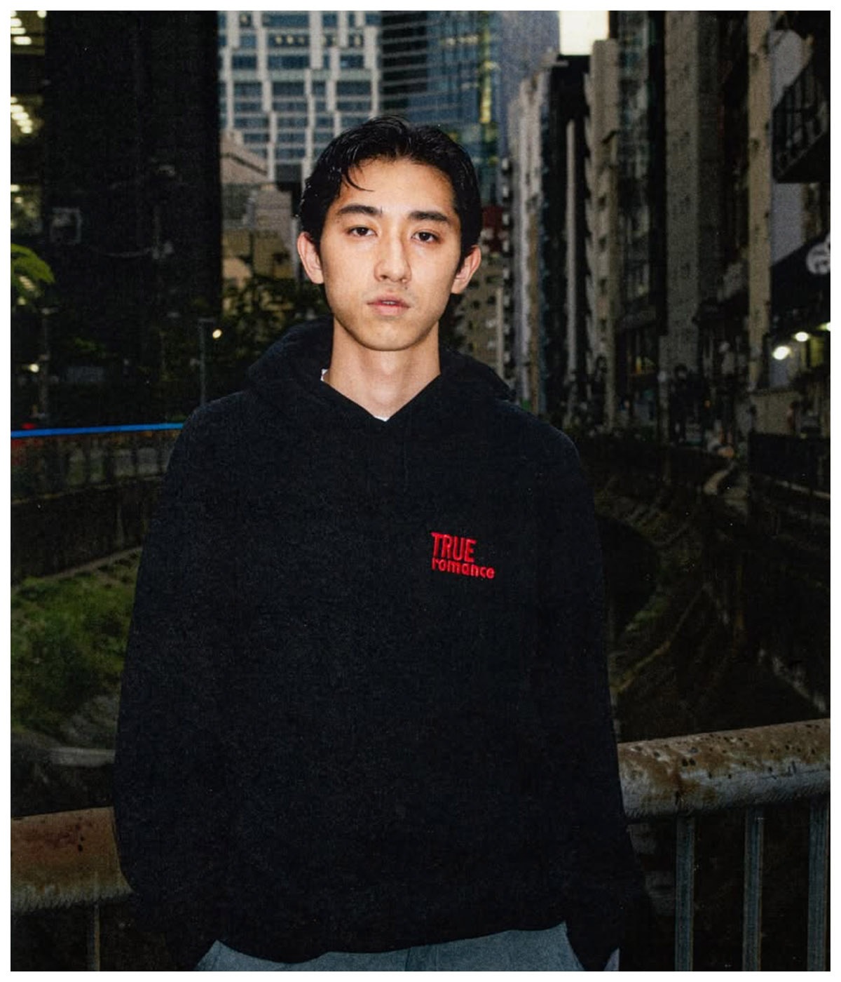 TRUE ROMANCE / WASHED HEAVY WEIGHT HOODED SWEAT SHIRT【BLACK】