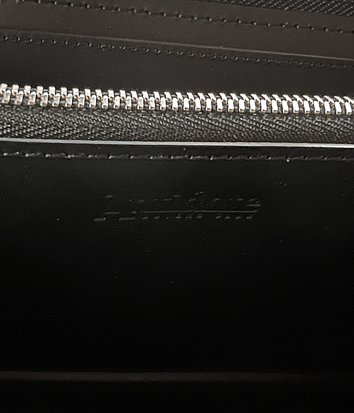 Round Zip Long Wallet (Smooth Leather)【BLACK】