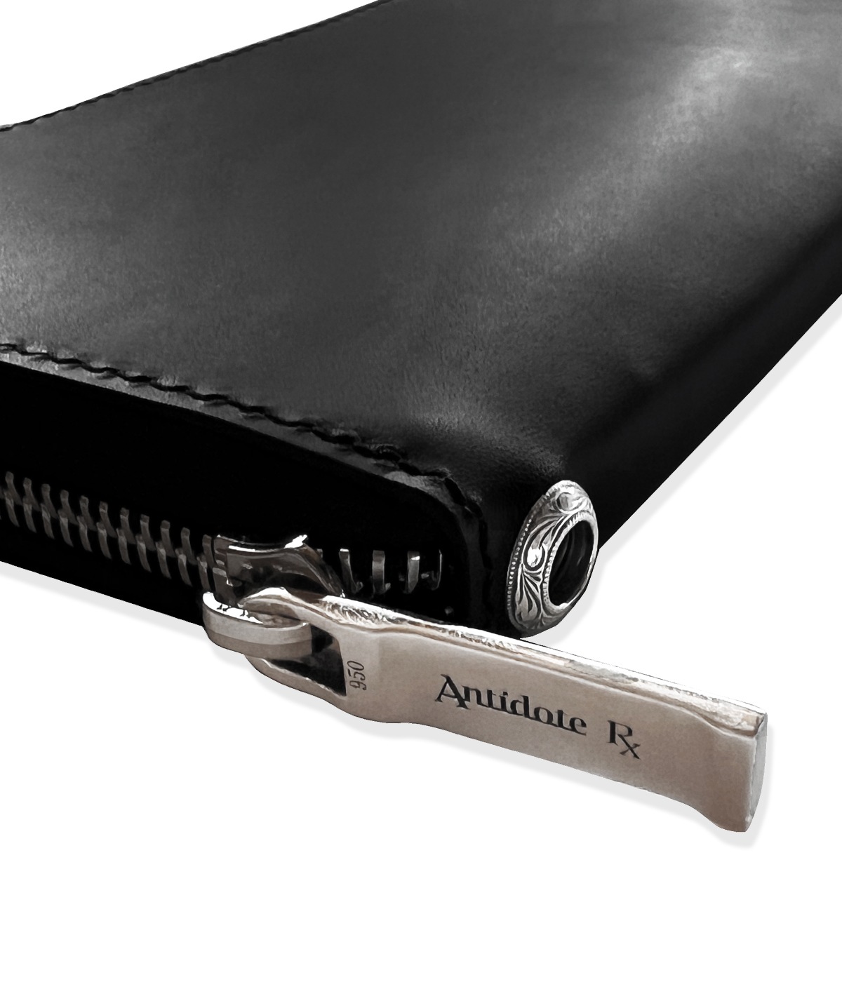 Round Zip Long Wallet (Smooth Leather)【BLACK】