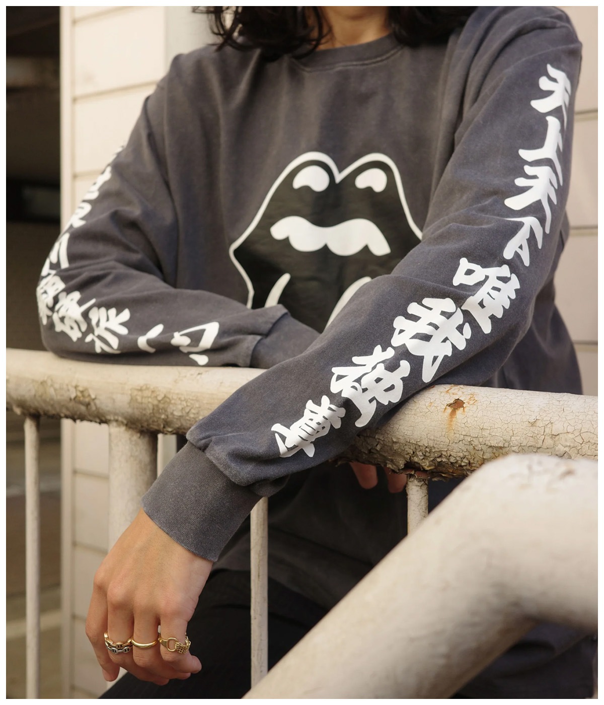 Rolling stones rip&tongue pigment L/S tee【BLACK】