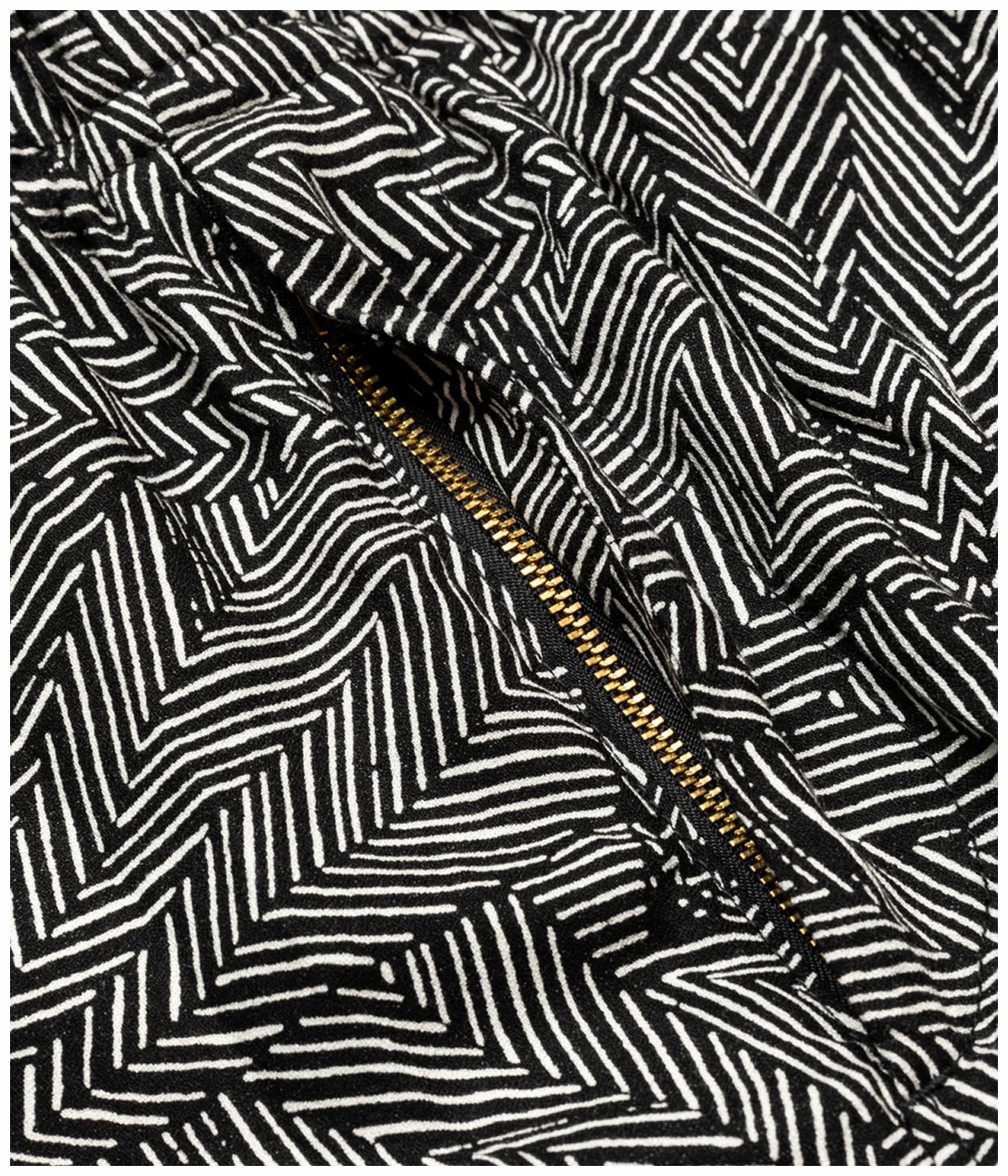 P/R GEOMETRIC PATTERN EASY TROUSERS【BLACK】