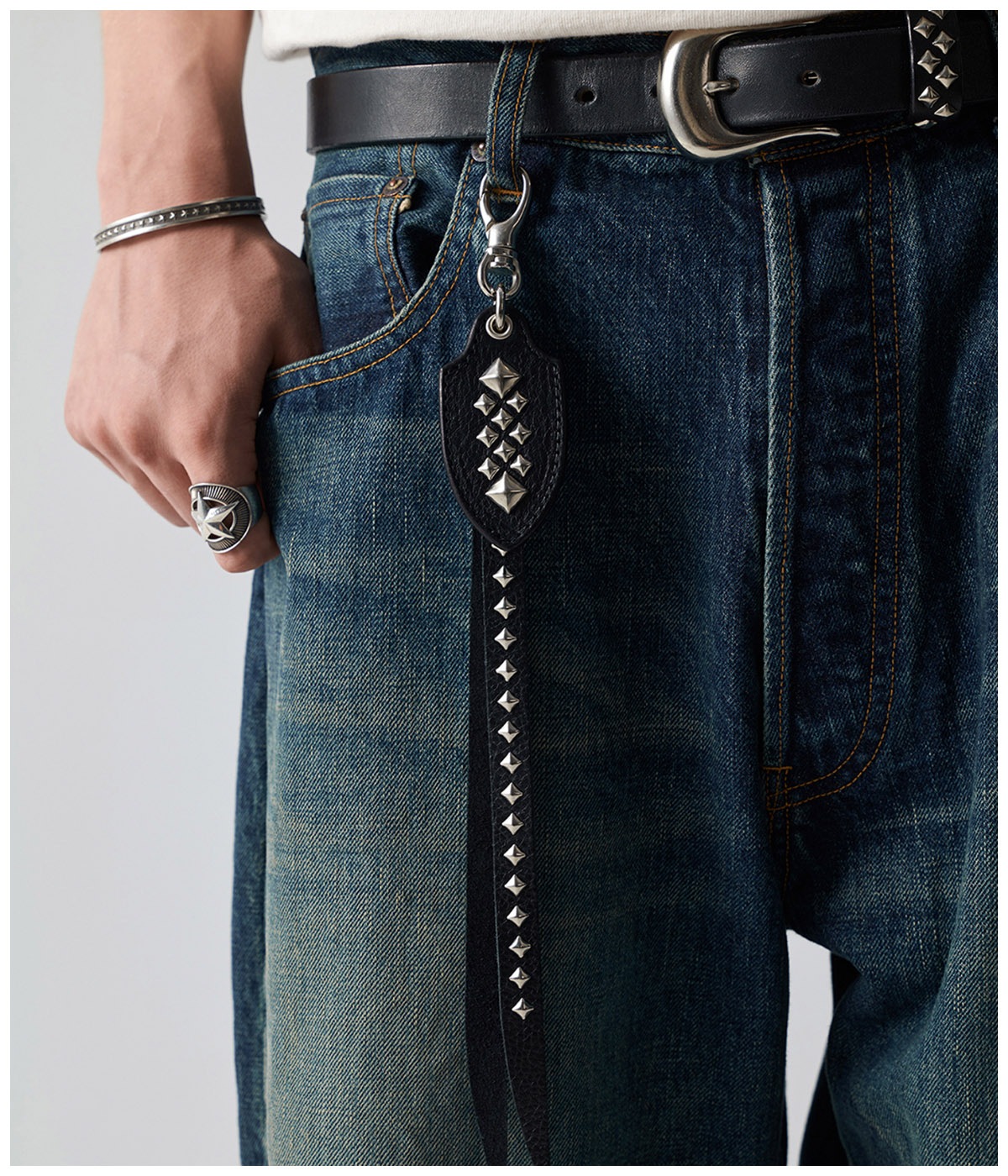 STUDS LEATHER LONG KEY RING【BLACK】｜CALEE｜MELTING POT（正規取扱