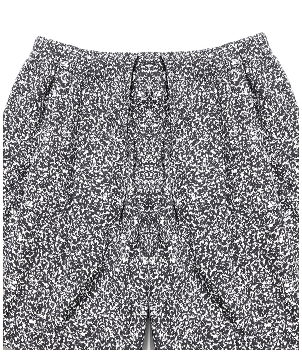 Allover Printed Broad 2 Tuck Easy Shorts【BLACK】｜COOTIE
