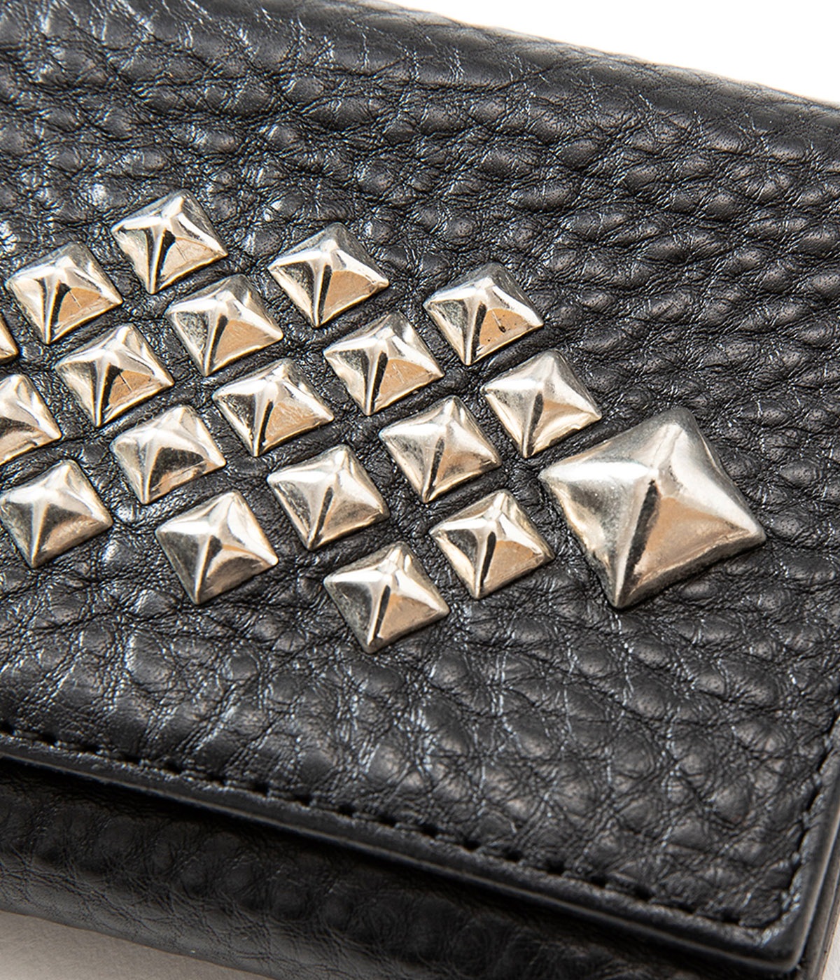 STUDS LEATHER MULTI WALLET【BLACK】