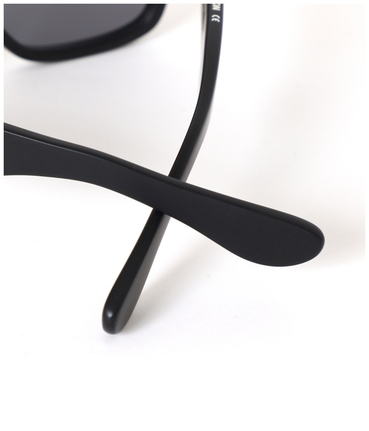 Lunetta BADA SUNGLASSES【BLACK-BLACK】