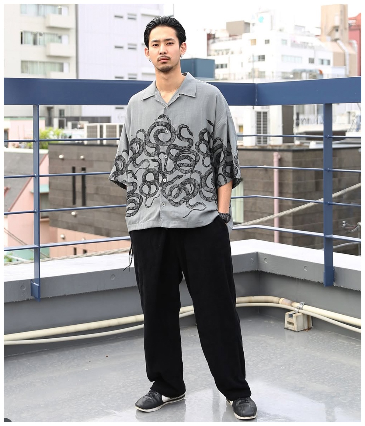トップス CALEE snake pattern drop shoulder 5 SLEEVES DROP SHOULDER SH -SNAKE PATTERN-【GRAY】｜CALEE
