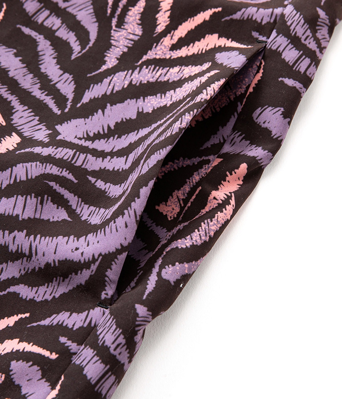 ANIMAL TYPE PATTERN DROP SHOULDER S/S SHIRT【DARK PURPLE】