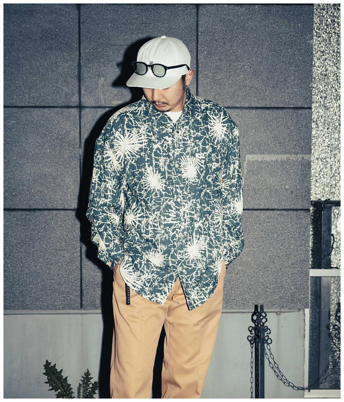 BATIK PATTERN OVER SHILHOUETTE L/S SH【GREEN】