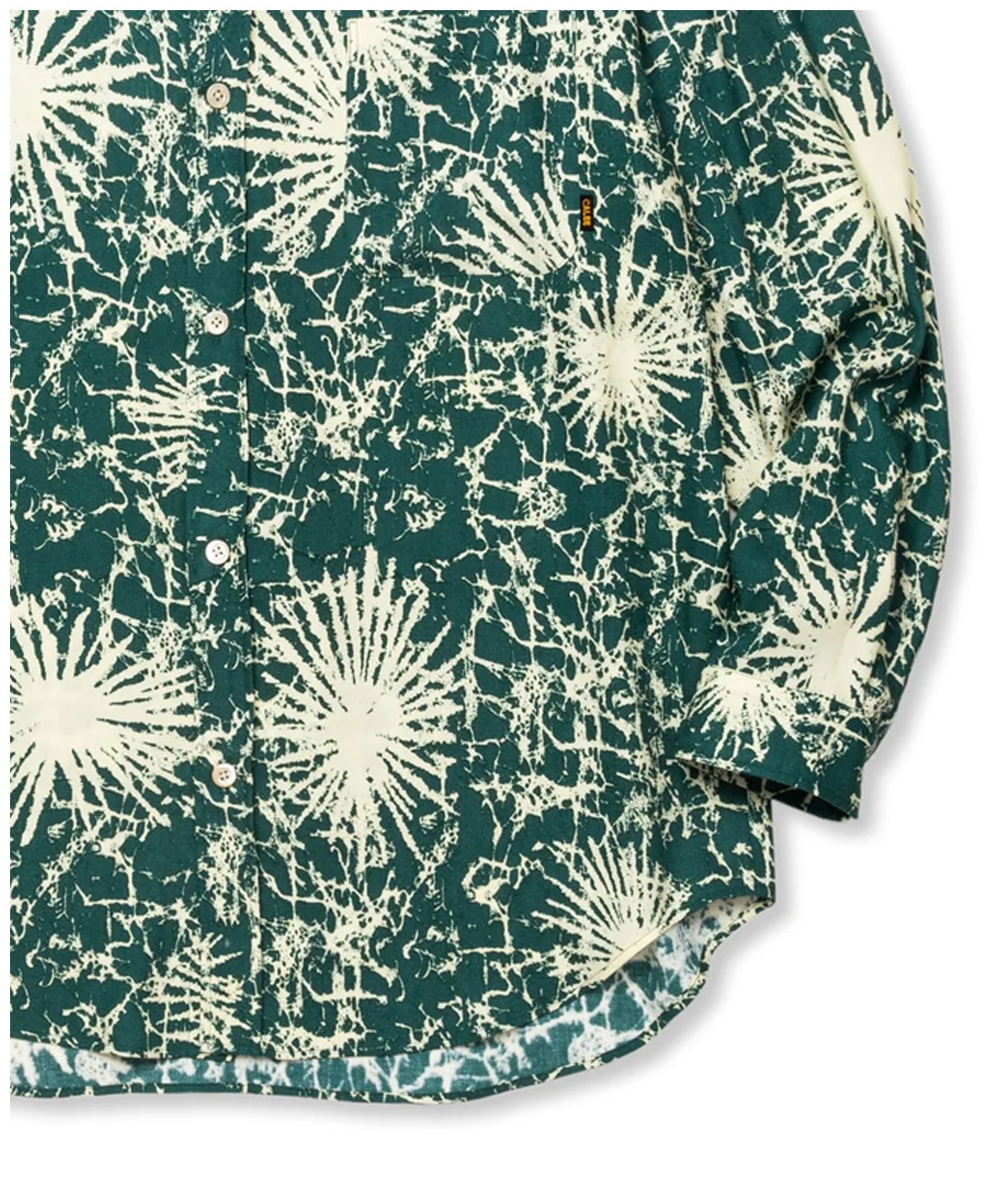 BATIK PATTERN OVER SHILHOUETTE L/S SH【GREEN】