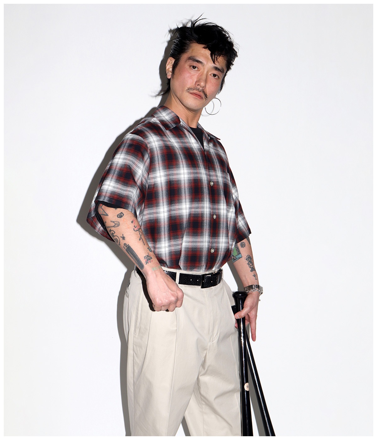 DOUBLE PLEATED CHINO TROUSERS【BEIGE】