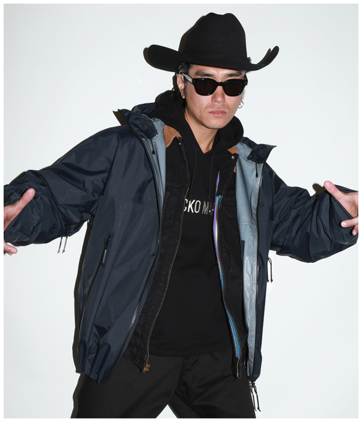 MIDDLE WEIGHT PULLOVER HOODED SWEAT SHIRT【BLACK】｜WACKO MARIA