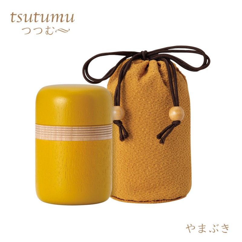 「つつむ」日本製の温かみある木製ミニ骨壷　専用巾着付でいつでも、どこにいても　【カラー：やまぶき】