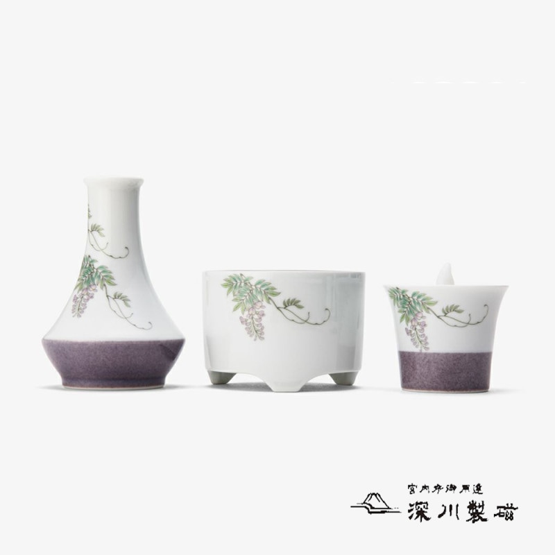 花生、線香立、ロウソク立の3具足がセットになった藤の花絵付けの３点セット 深川製磁製　三具足『柴藤』仏具３点セット