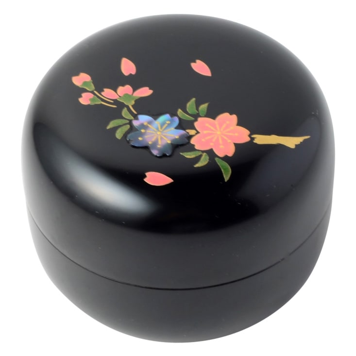木製分骨ミニ骨壷【こころ・想桜（おもいざくら）】モダンな現代蒔絵と螺鈿を施したネジ式漆塗りの日本製分骨用骨壷