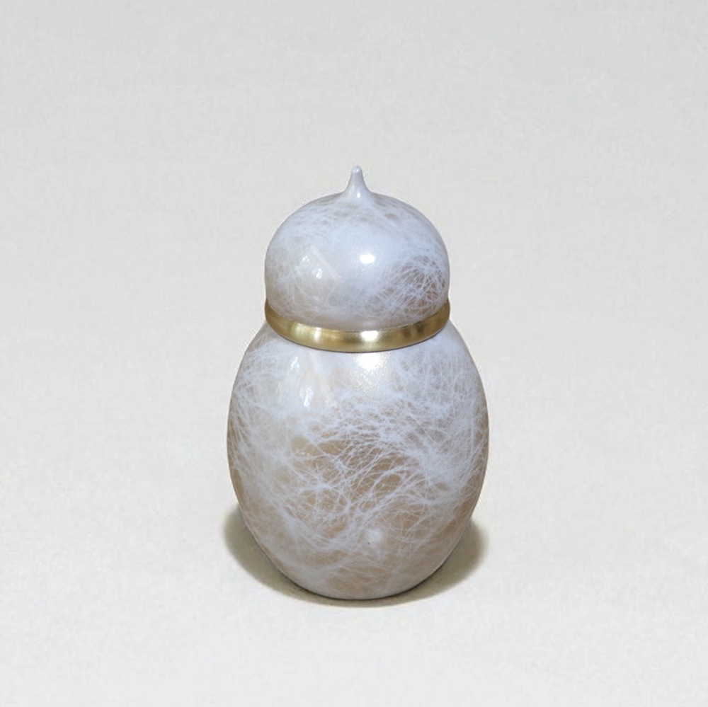 【手元供養】 金属製ミニ骨壷SHIN　モクレン ～安心に高岡仏具 made in japan～