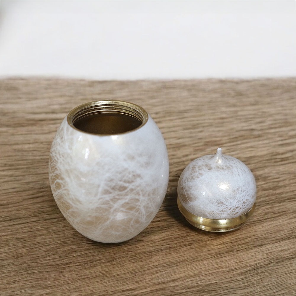 【手元供養】 金属製ミニ骨壷SHIN　モクレン ～安心に高岡仏具 made in japan～