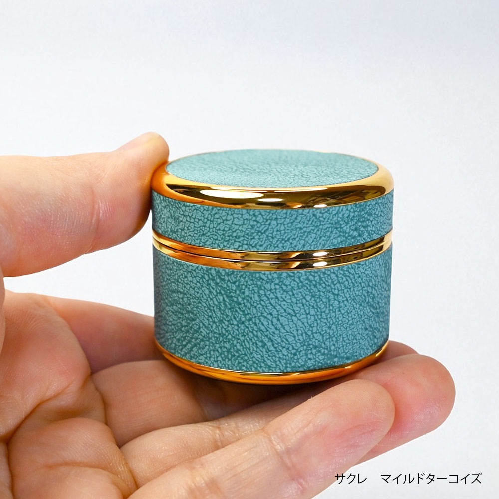 金属を布貼りした手元供養用の小さな骨壷　ソウルプチポット ミニ骨壷 Cecle サクレ 10カラー展開