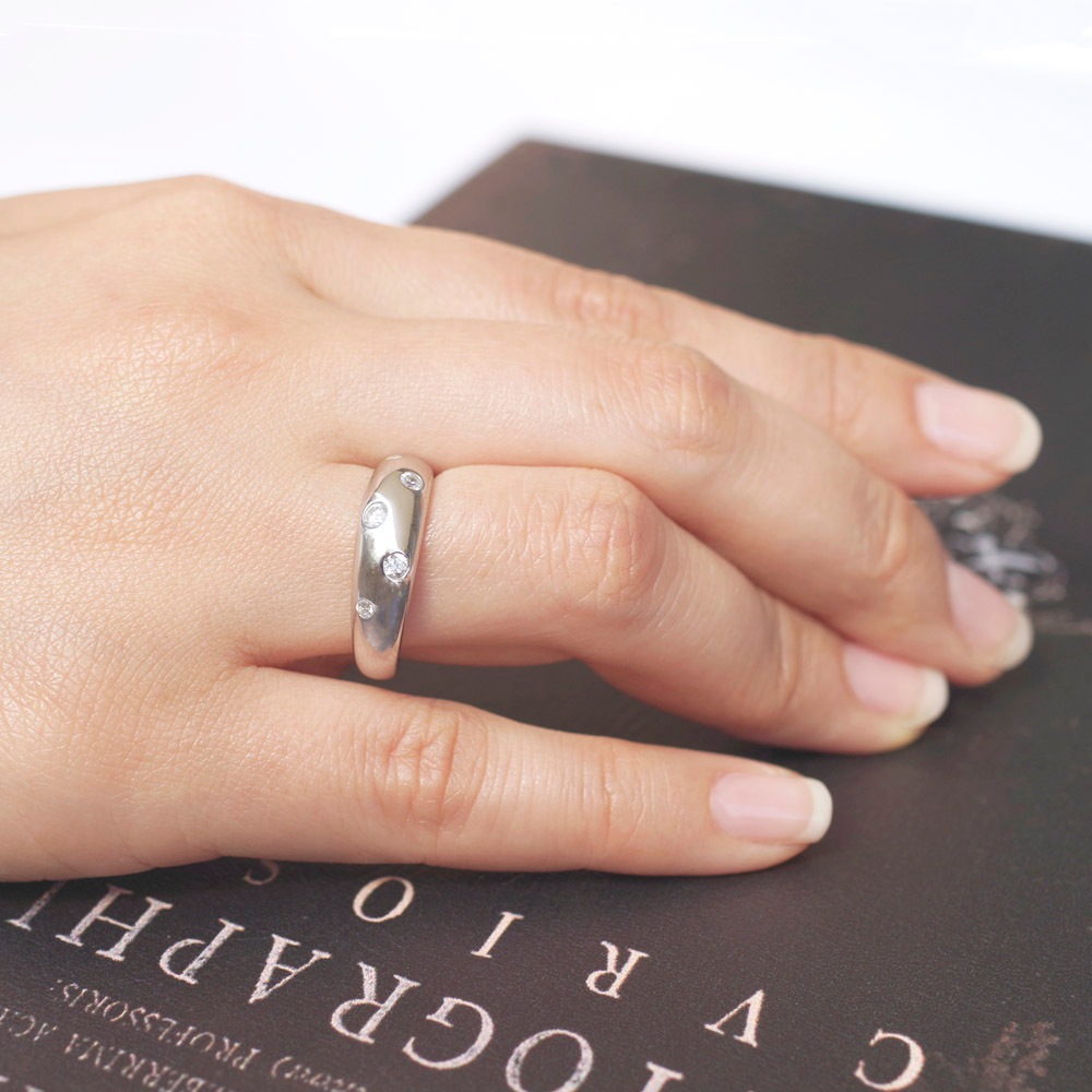 遺骨リング・メモリアルリング,遺骨リング：ホワイトゴールド製