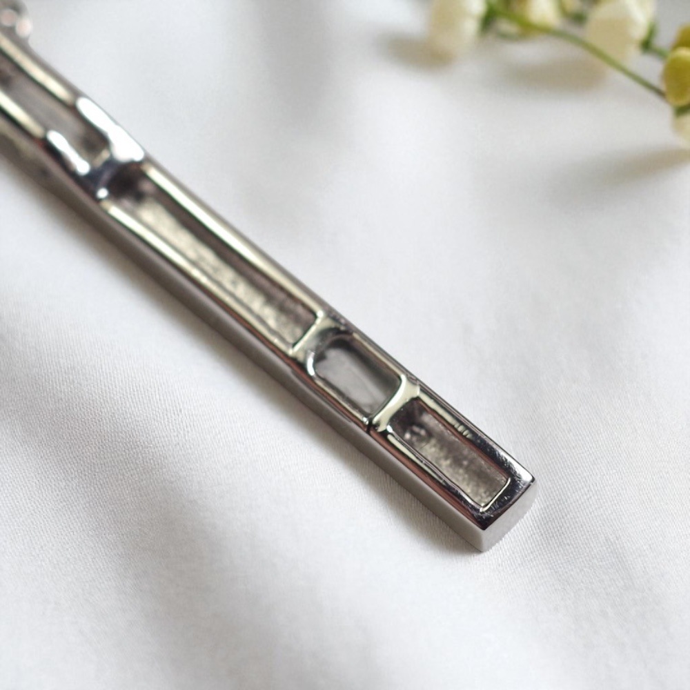 プラチナ製【MS13/Pt900】 メモリアルジュエリー樹脂埋封セミ