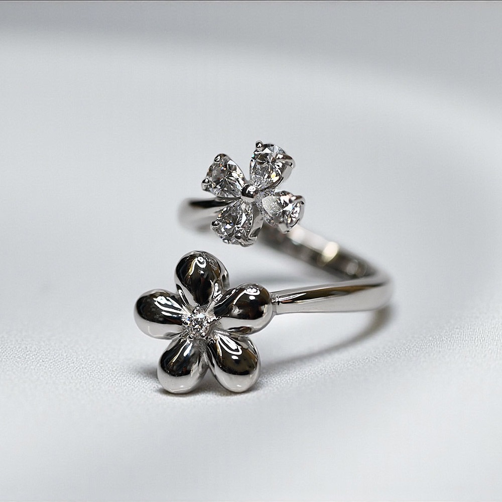 [�����른�奨�꡼] SILVER�� ���ꥢ���󥰡���󥰥ե� ��3������Ÿ����