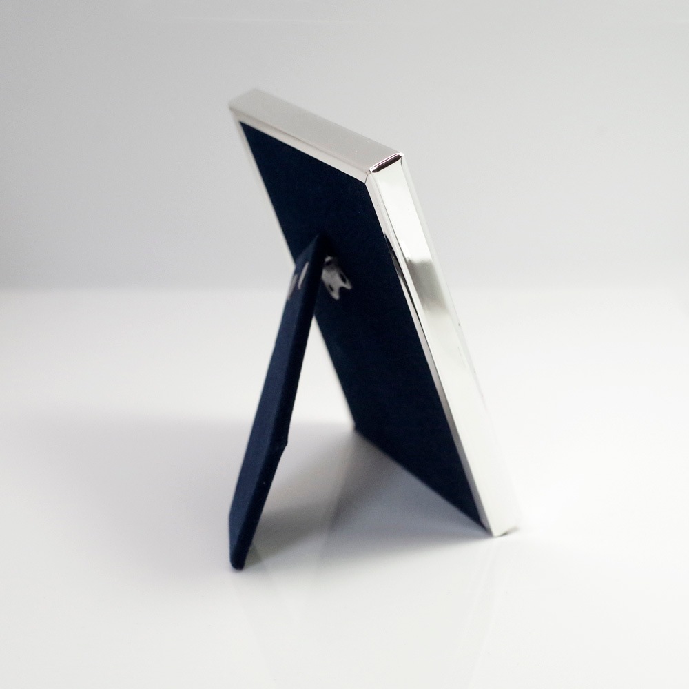 ץʥСե졼ࡦ饹Υեȥե졼ࡡLǥ