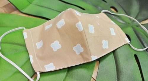 この生地で作ったマスク。
とってもキュート！