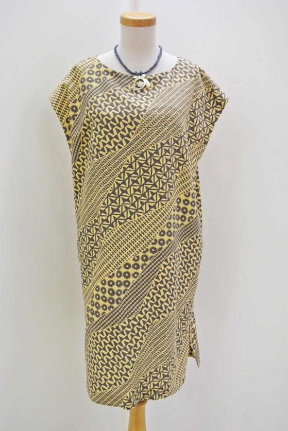 メネフネオリジナルワンピース 　OP-19　Kapa wiwo'ole カパ ヴィヴォ オレ［カスタード／チャコール］　