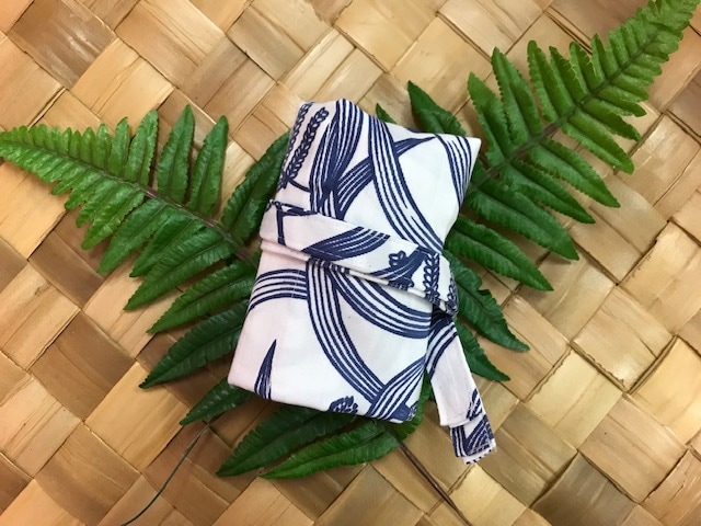 オリジナルイリイリケース　コア オ カラニ　 　[ホワイト/インディゴ］　 　 ※ケースのみ