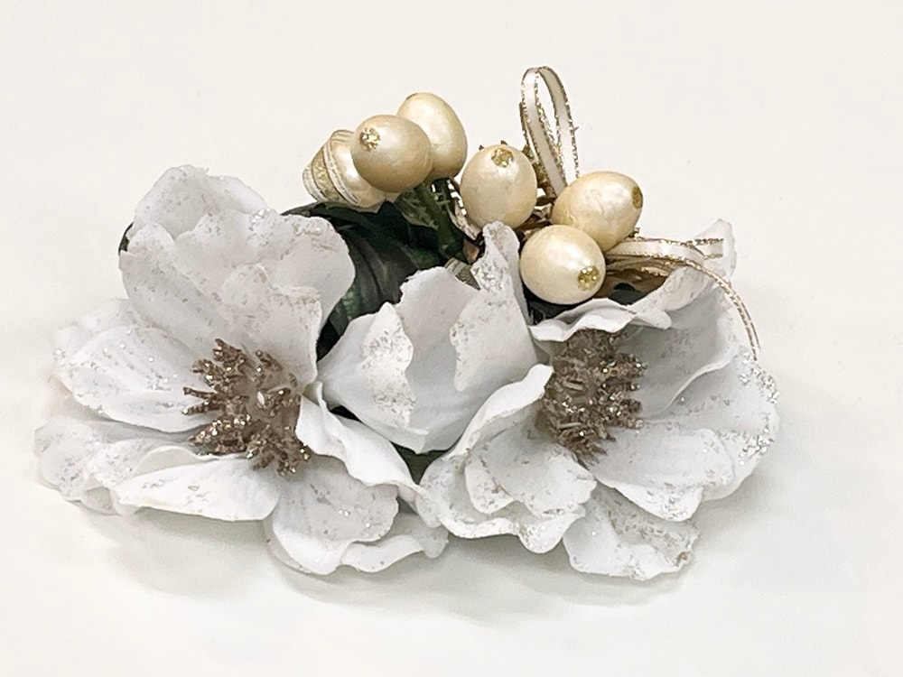 【プレミアムヘアクリップ】ホワイトアネモネ（白い実と松ぼっくり）