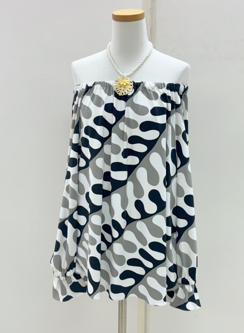 肩を出してもキュート