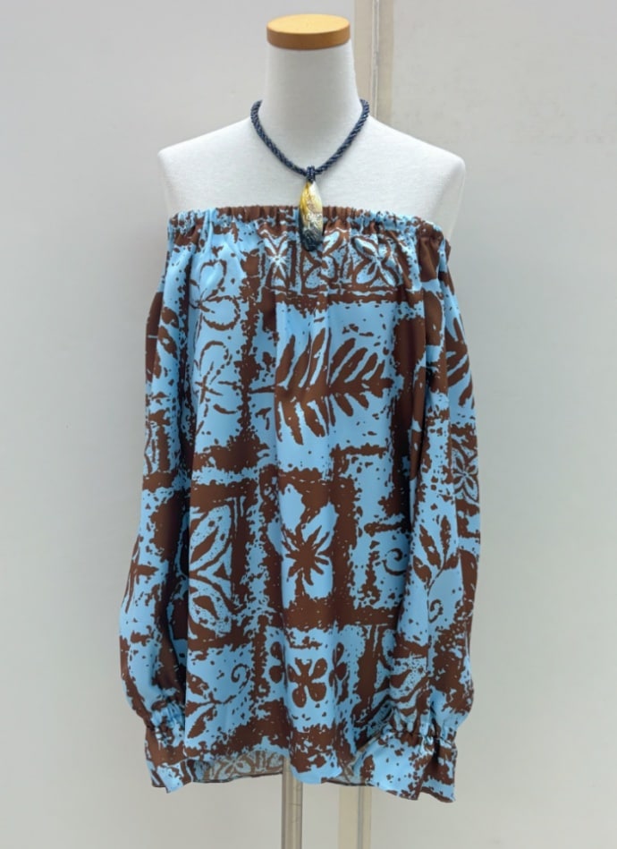 肩を出してもキュート