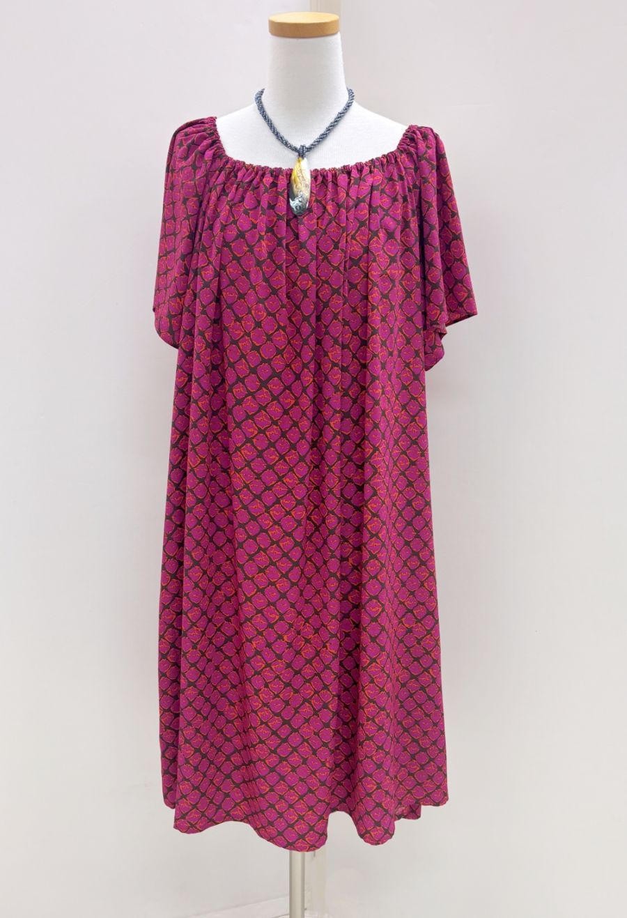 オリジナルのハワイアン・デザイン・ワンピース｜メネフネ